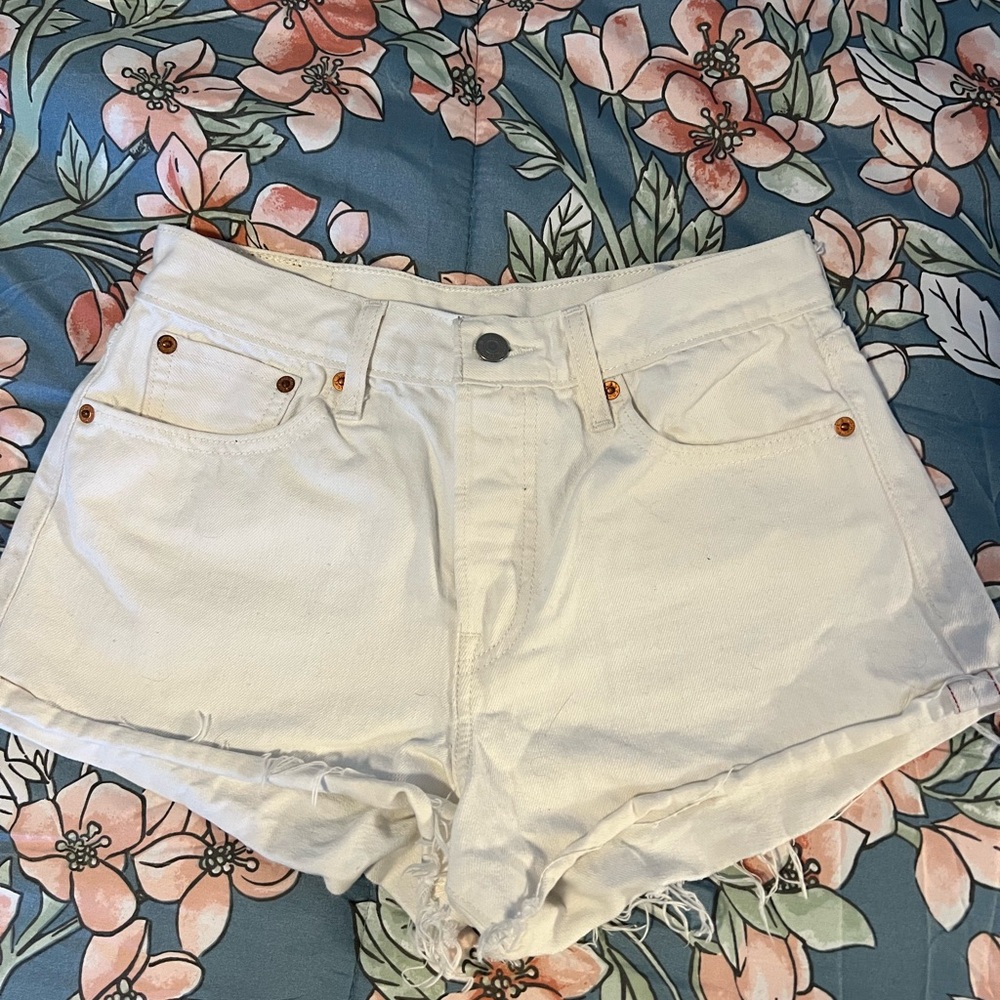 Levi's White Jean Shorts High-Waisted Distressed